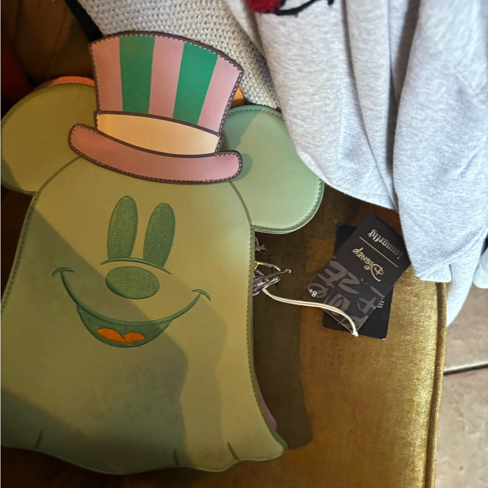 Loungefly Pink Minnie Mouse Ghost Crossbody Bag - Picture 2 of 2